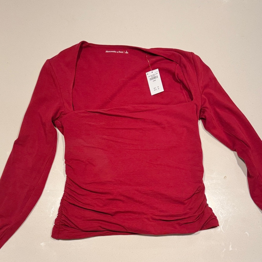 Abercrombie & Fitch Scarlet Long Sleeve Tee